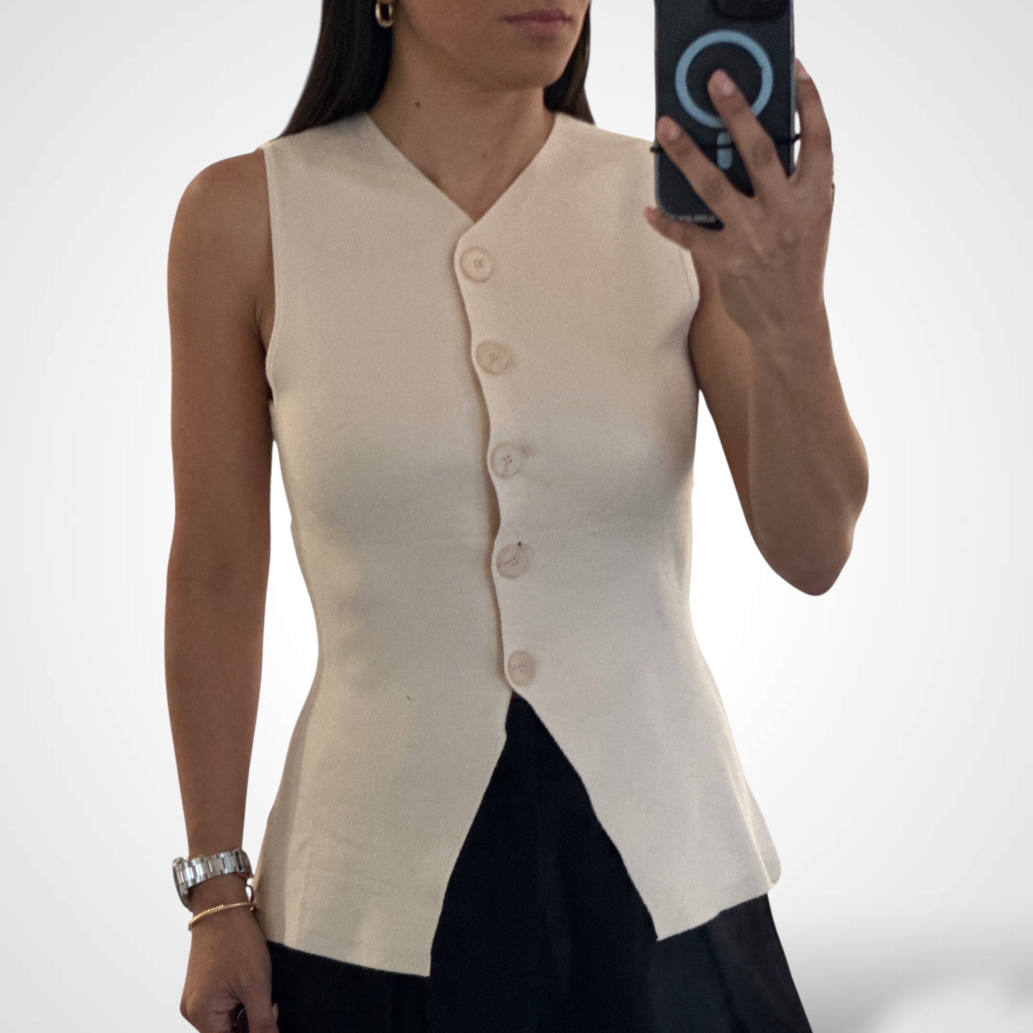 V-neck Big Button Slit Knit Sweater Vest Top•
