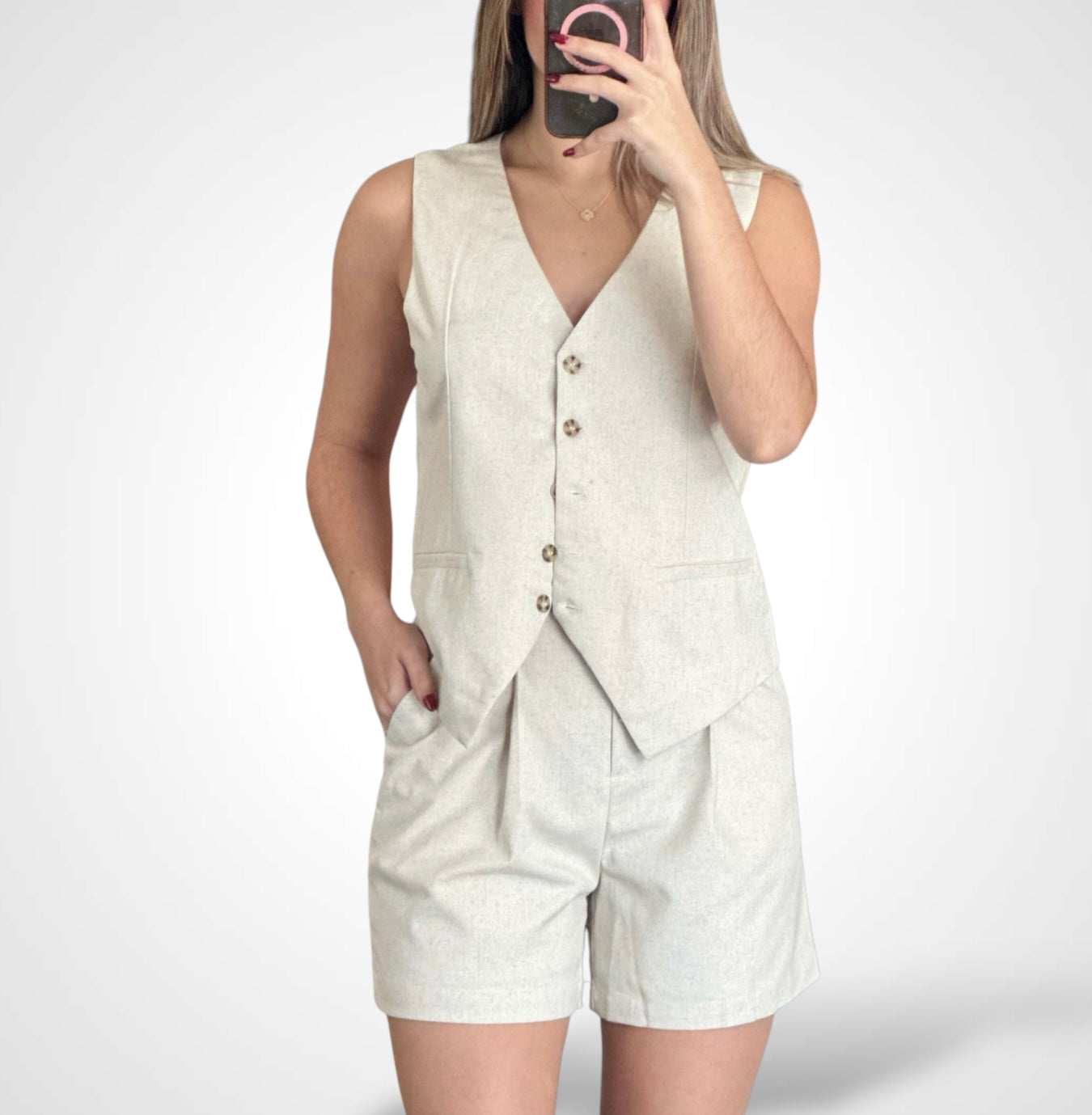 Linen V- neck vest and shorts Sets•