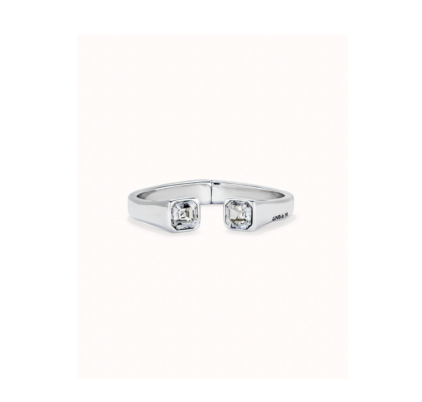UNO D 50- Pulsera bañada en plata de ley con cristal blanco