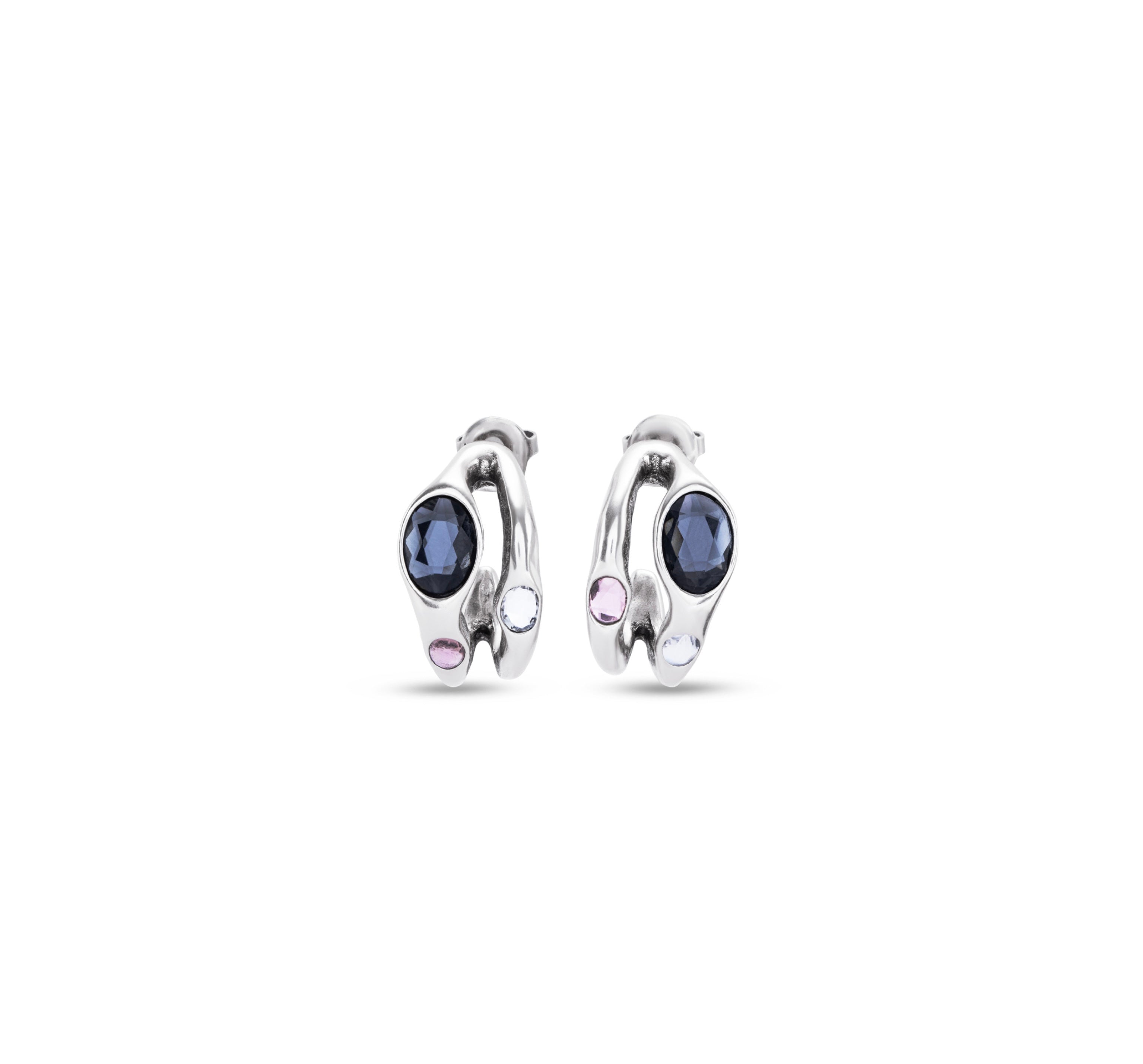 UNO D 50-Pendientes bañados en plata de ley con cristal negro•