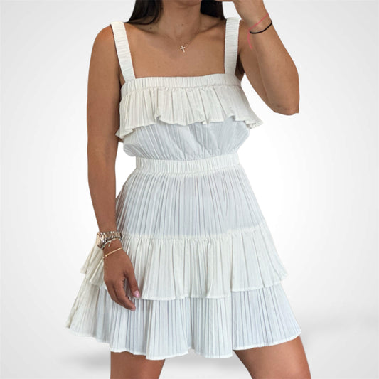 PLEATED TIERED ELASTIC DETAIL