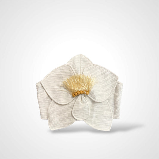 LINEN WHITE FLOWER TOP