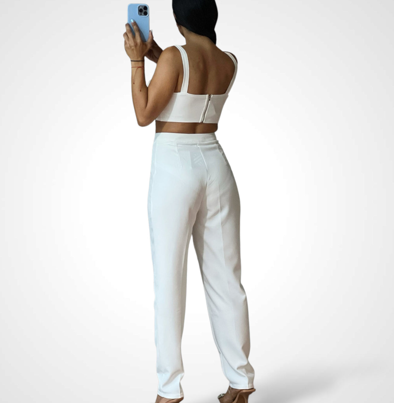 White Pants•-2