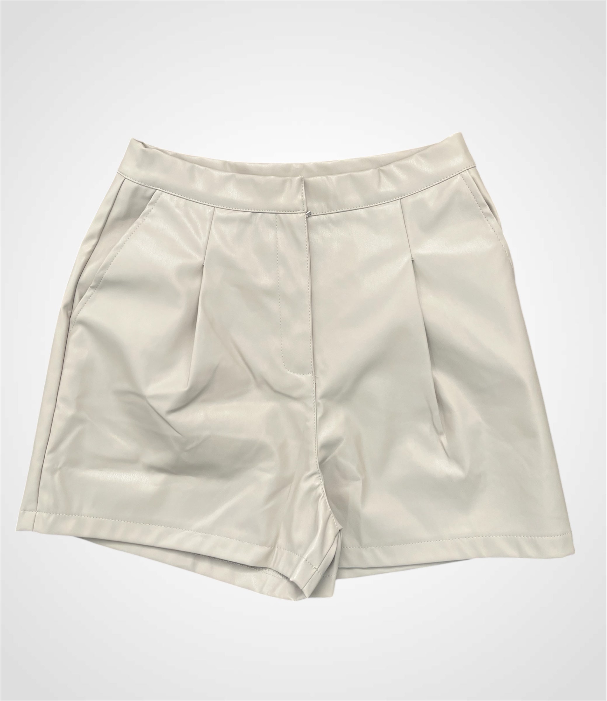 LEATHER CREAM SHORT•-1