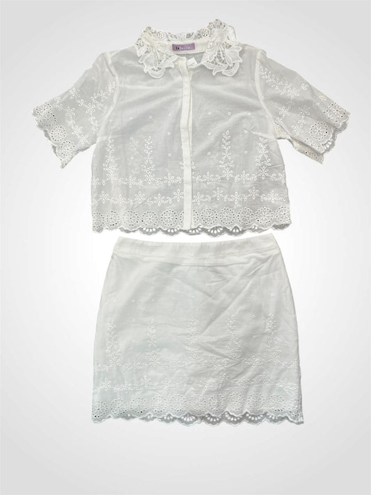 WHITE EYELET SET
