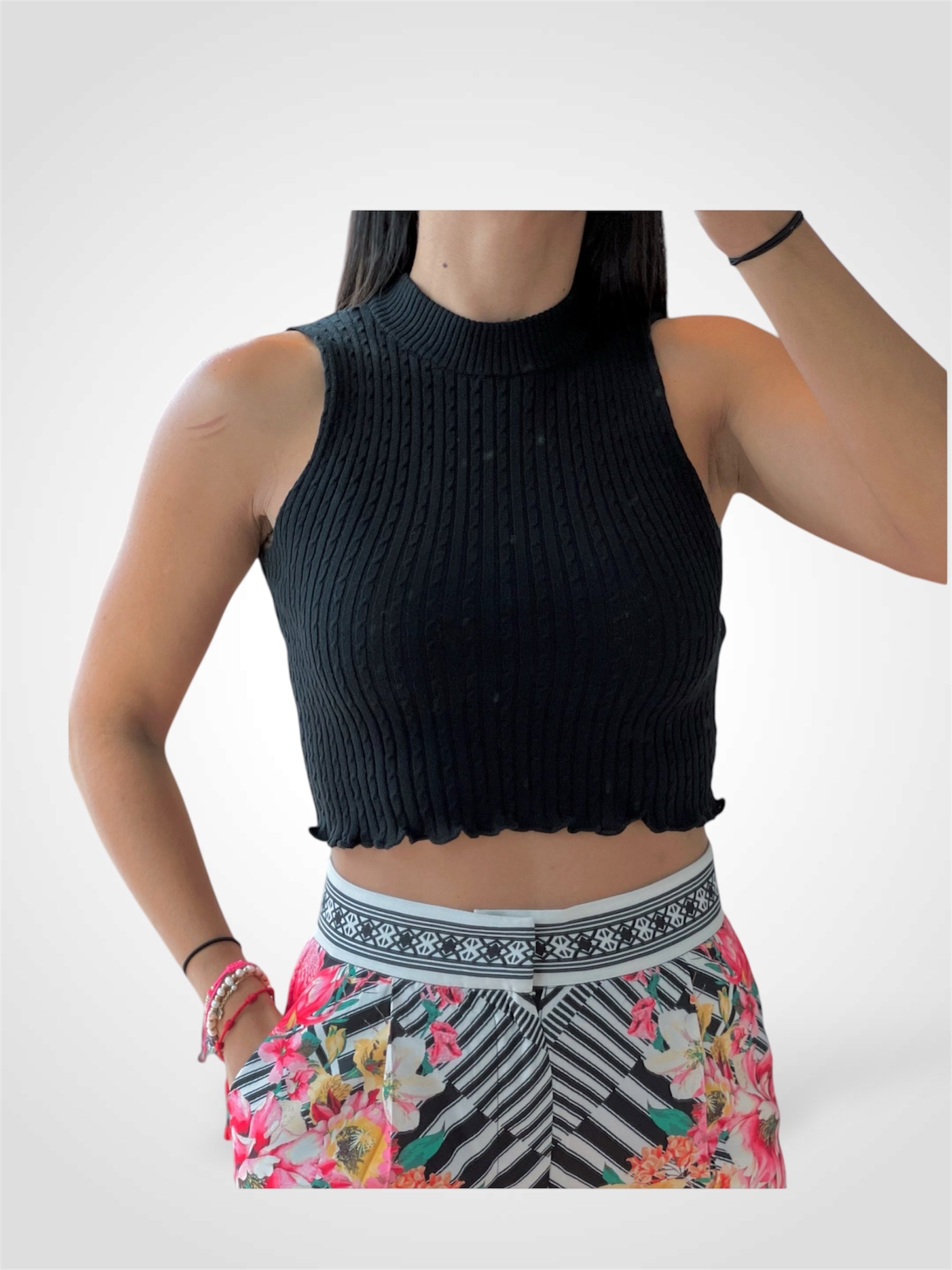 Crop Black Cotton