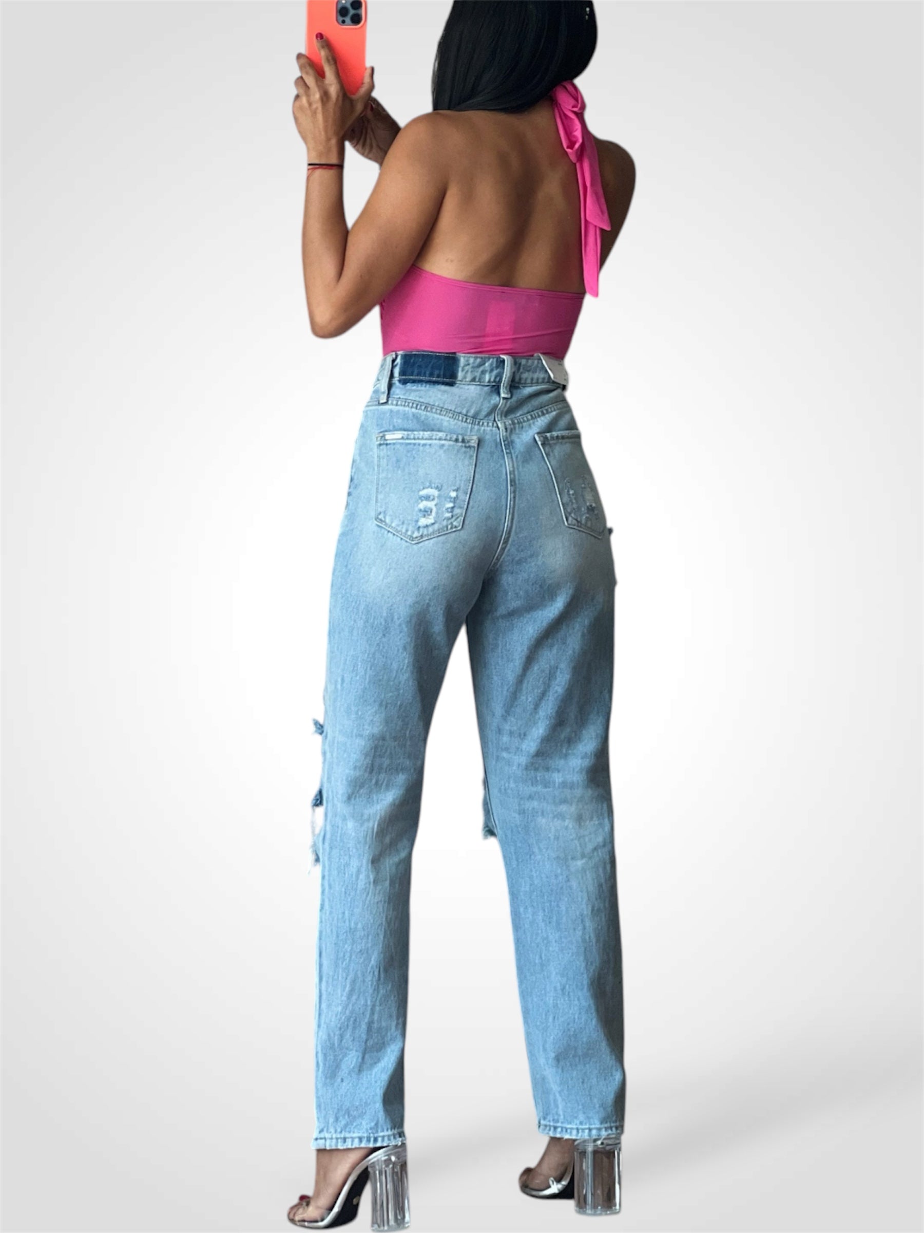High Waist Ripped Loose Fit Jeans•-3