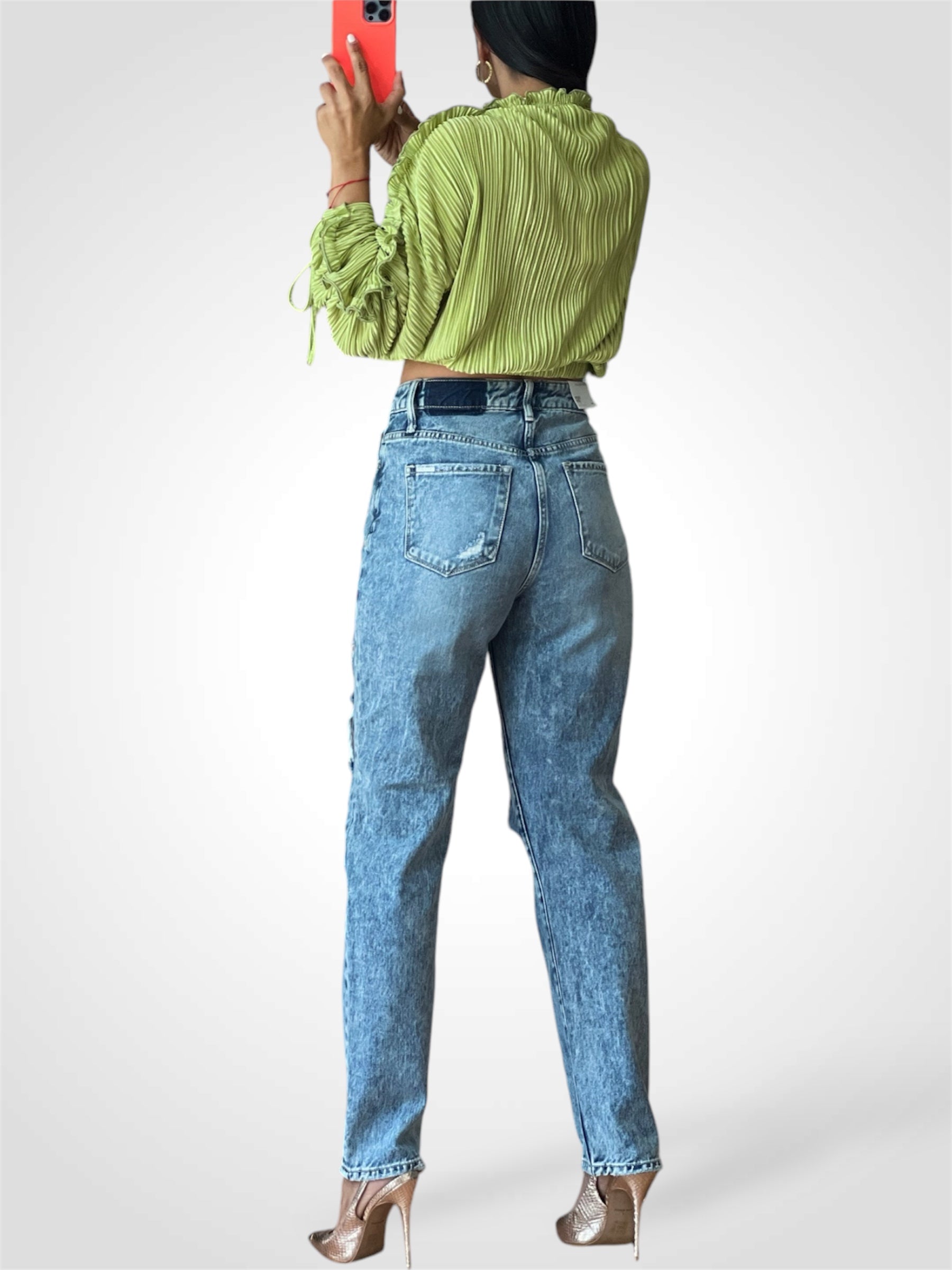 Ripped Boyfriend Jeans