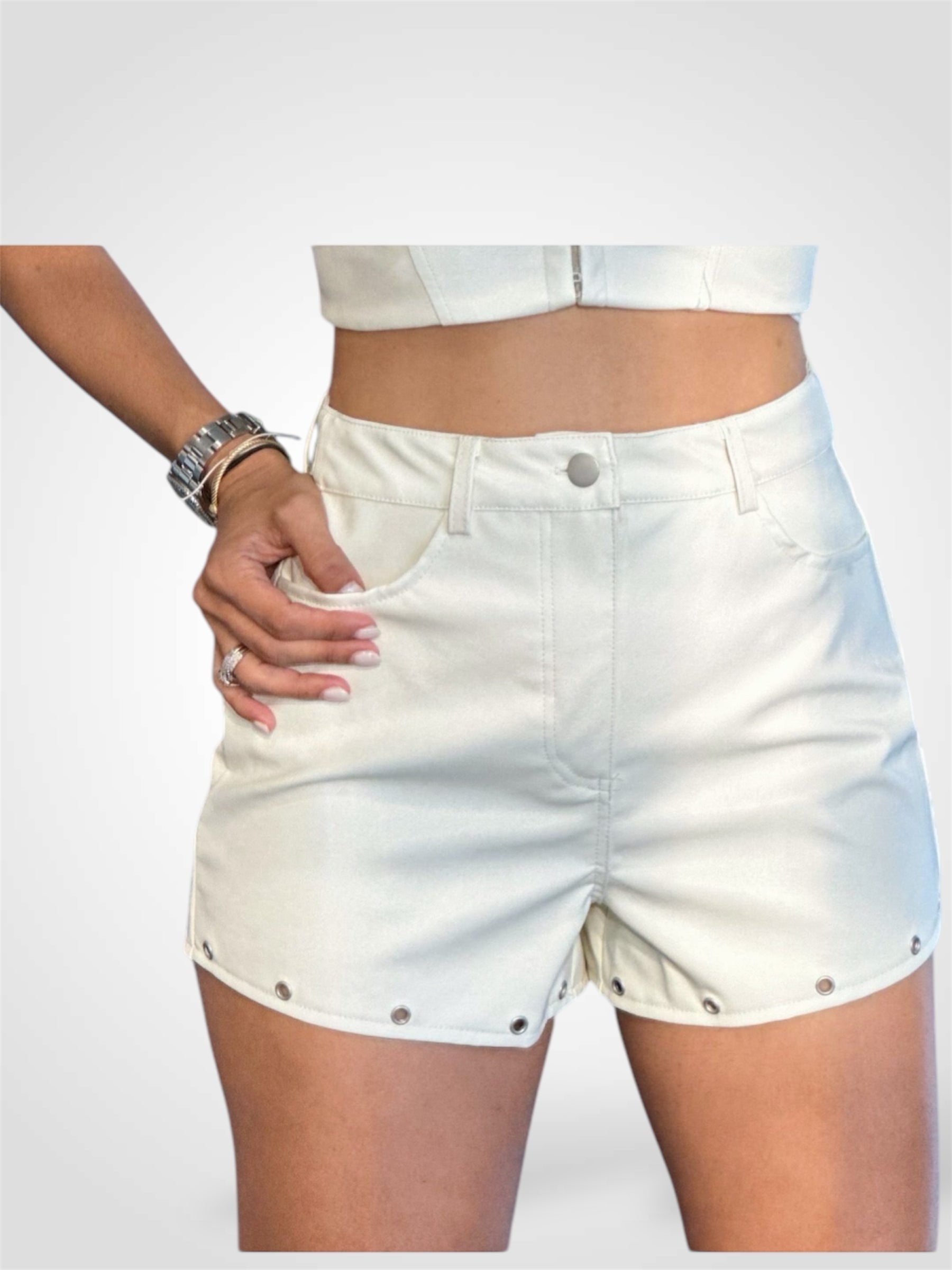 FAUX LEATHER HIGH WAISTED SHORTS•