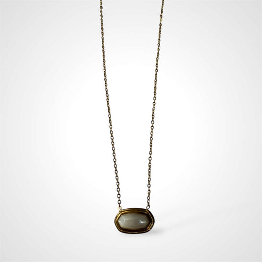 GOLD W WHITE PEARL CHAIN