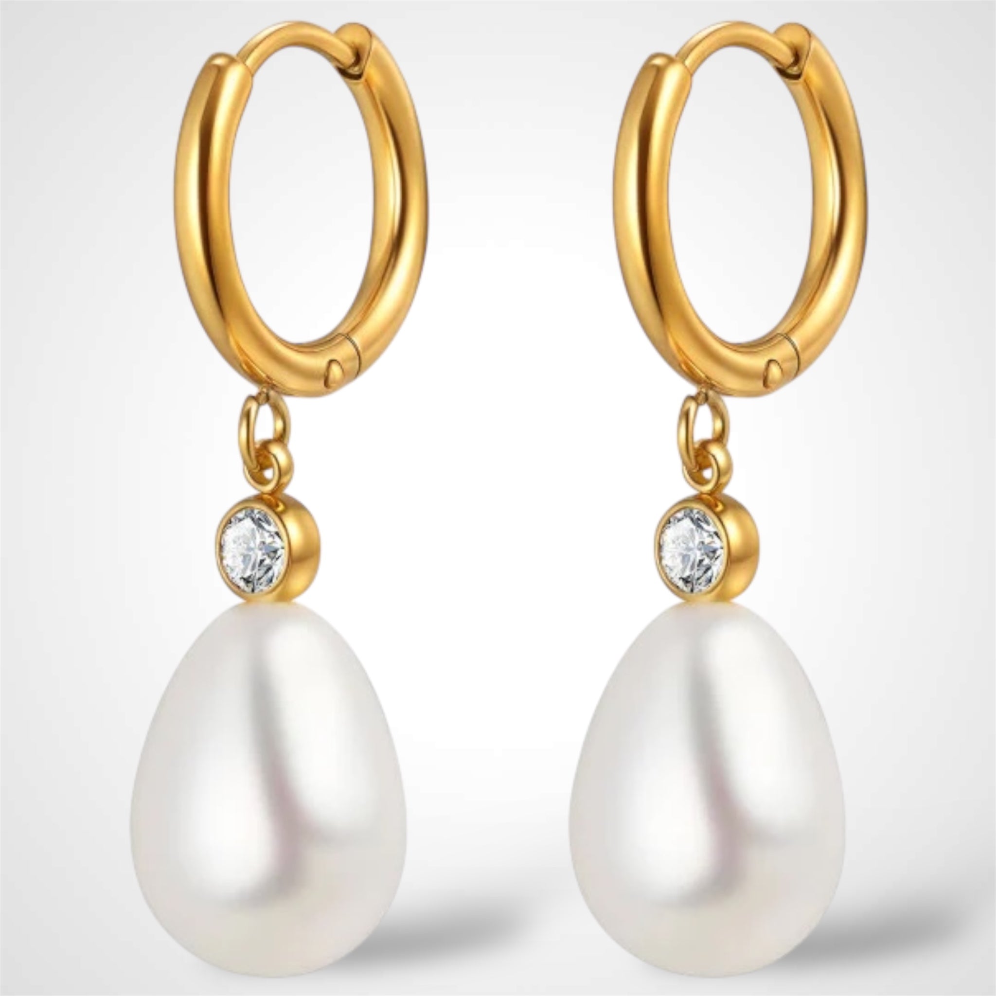 Perla Del Mar Gold Hoops