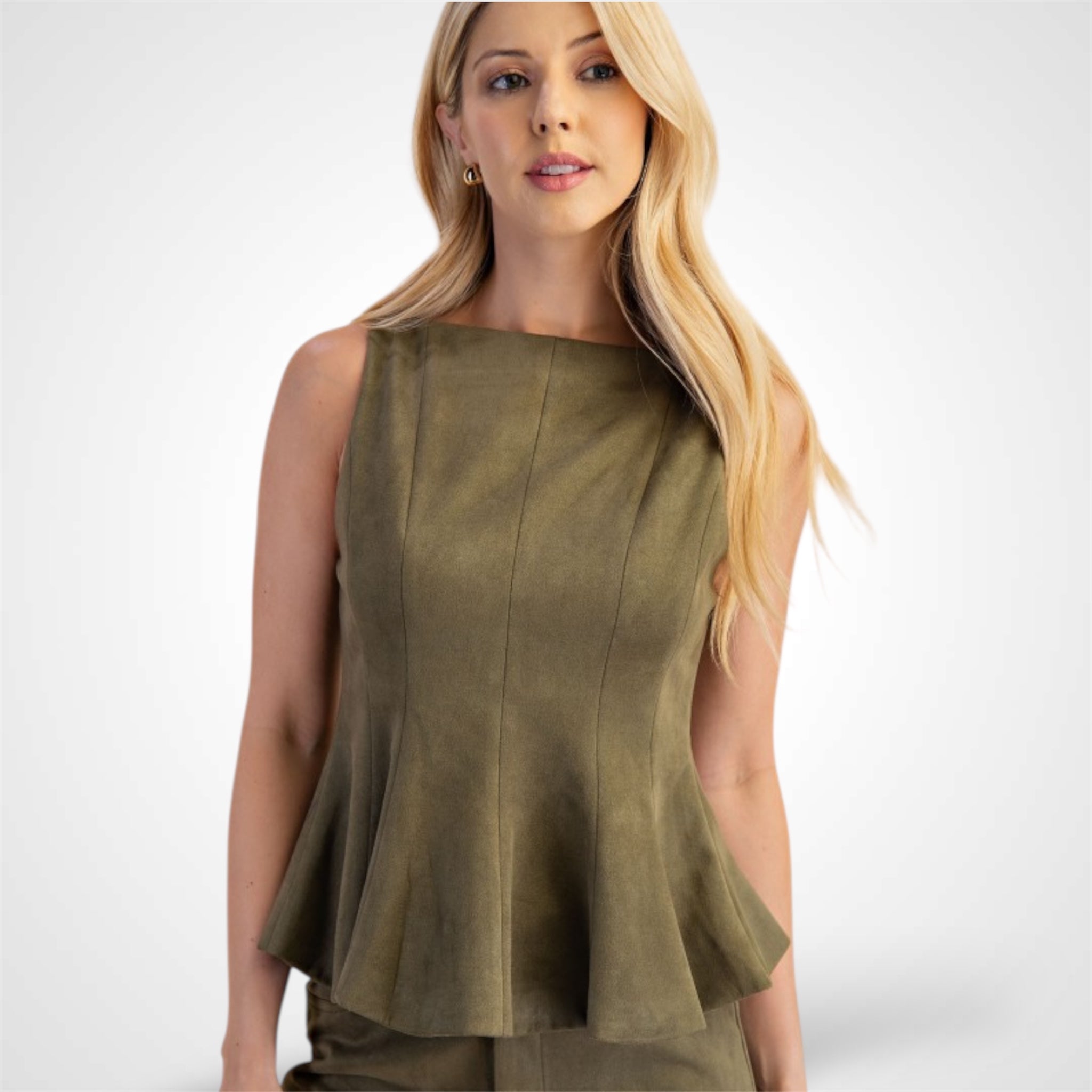 Sleeveless Fitted Top•-1