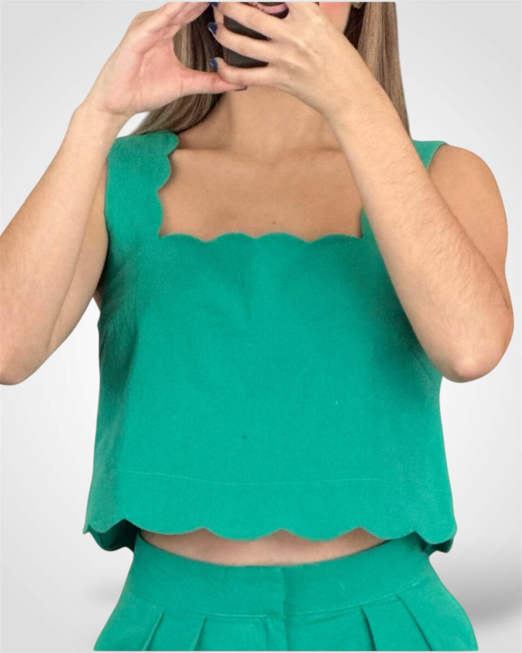 SCALLOPED EDGE SQUARE NECK CROPPED TOP