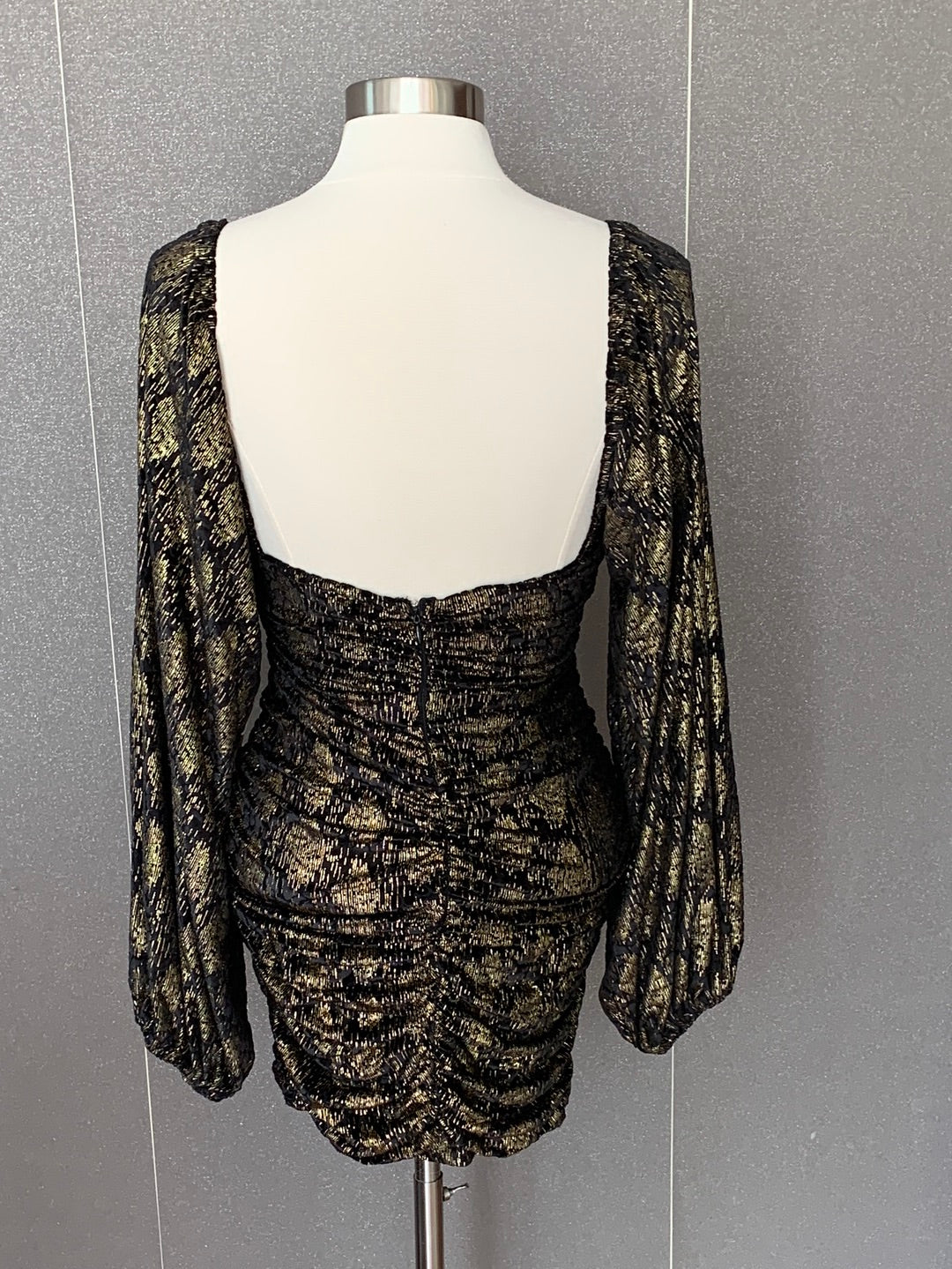 GOLD DETAILS BLACK SHORT DRESS-2