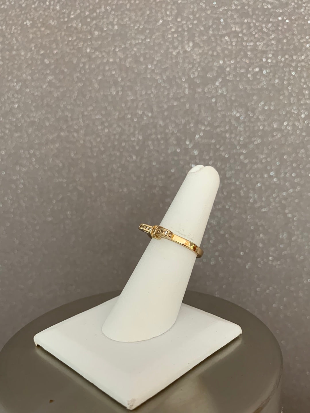 Ribbon Gold Ring