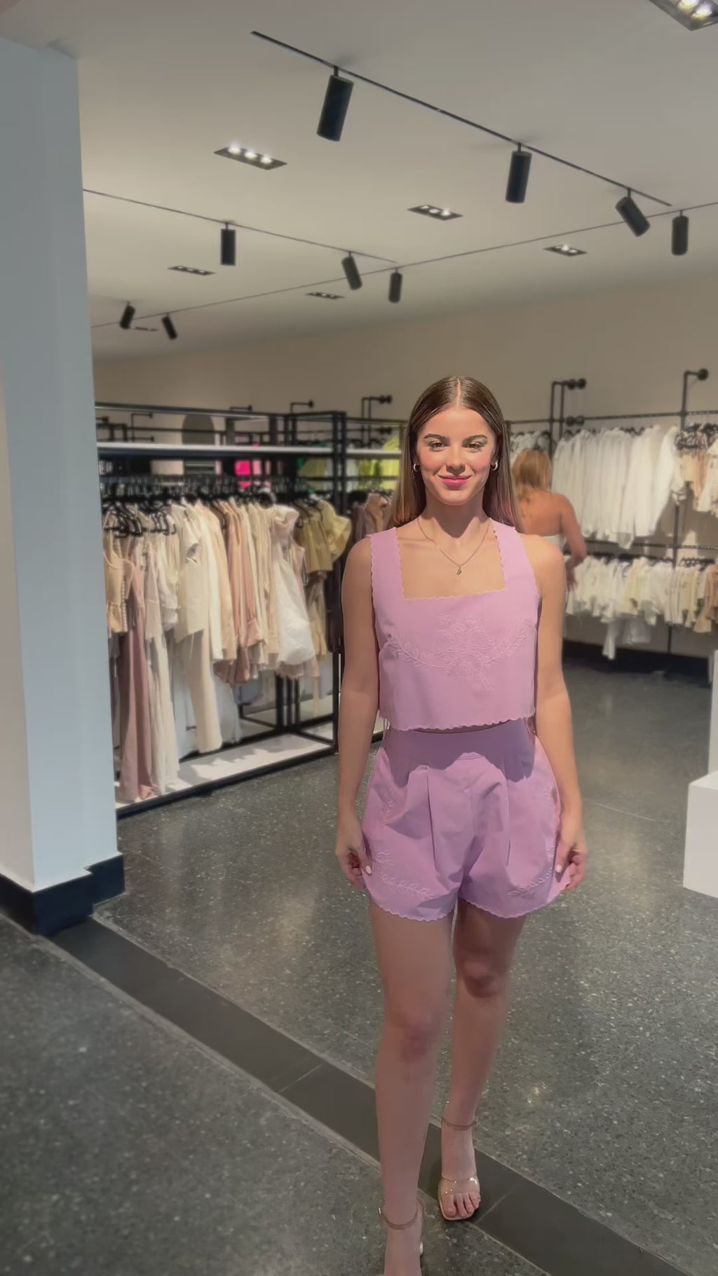 EMBROIDERED CROP TOP AND SHORTS SET