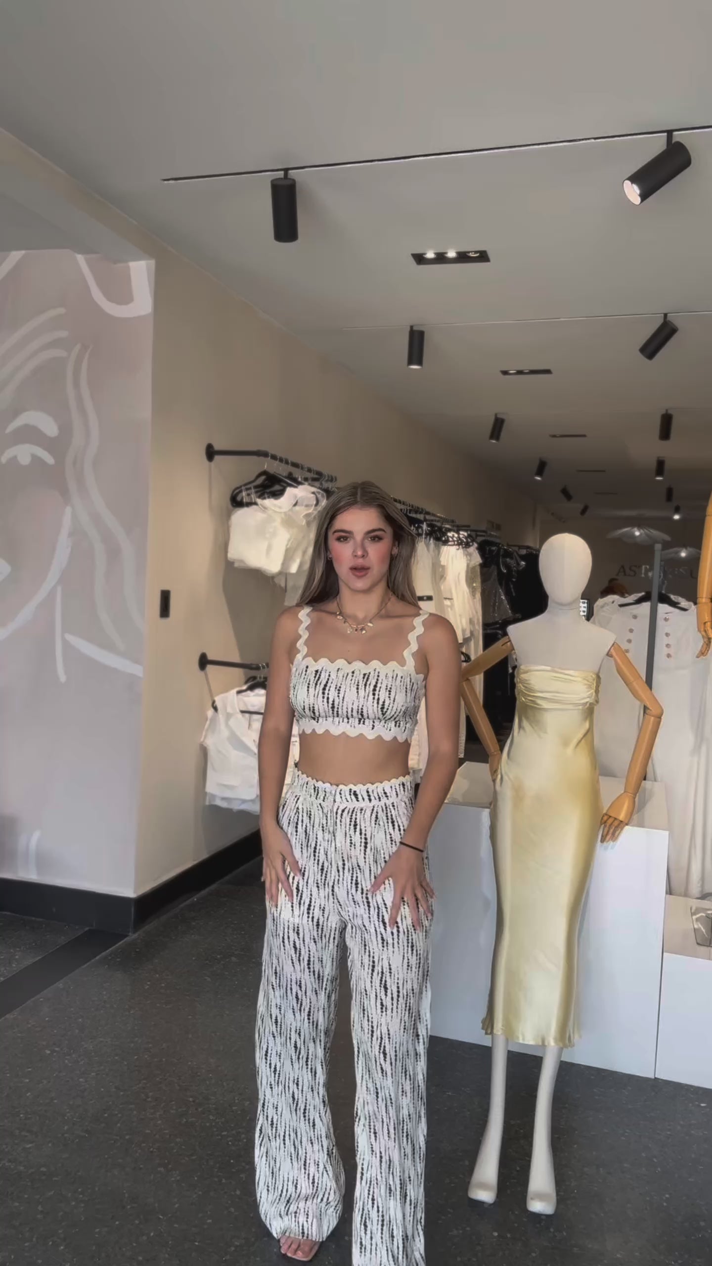 TEXTURE STRIPE PANT SET